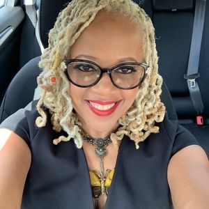 Meet your Posher, Jutina